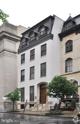 $3,499 | 10 East Chase Street, Baltimore, MD 21202