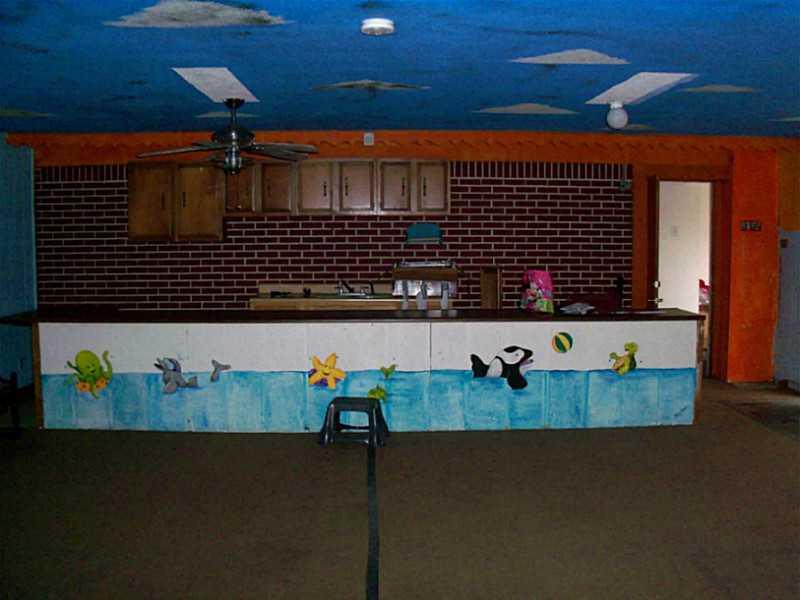 4546 Mitthoeffer Road Indianapolis, IN 46235 - Photo 5 of 10 Gallery Image 5