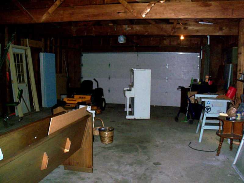 4546 Mitthoeffer Road Indianapolis, IN 46235 - Photo 7 of 10 Gallery Image 7