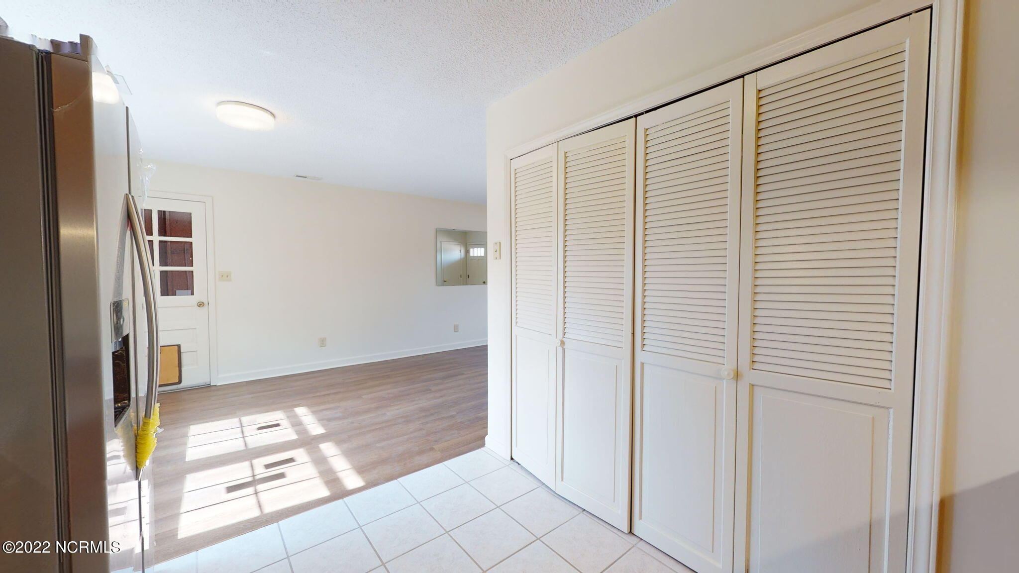 207 Nine Foot Road Newport, NC 28570 - Photo 8 of 32 Kitchen/Dining Combo
