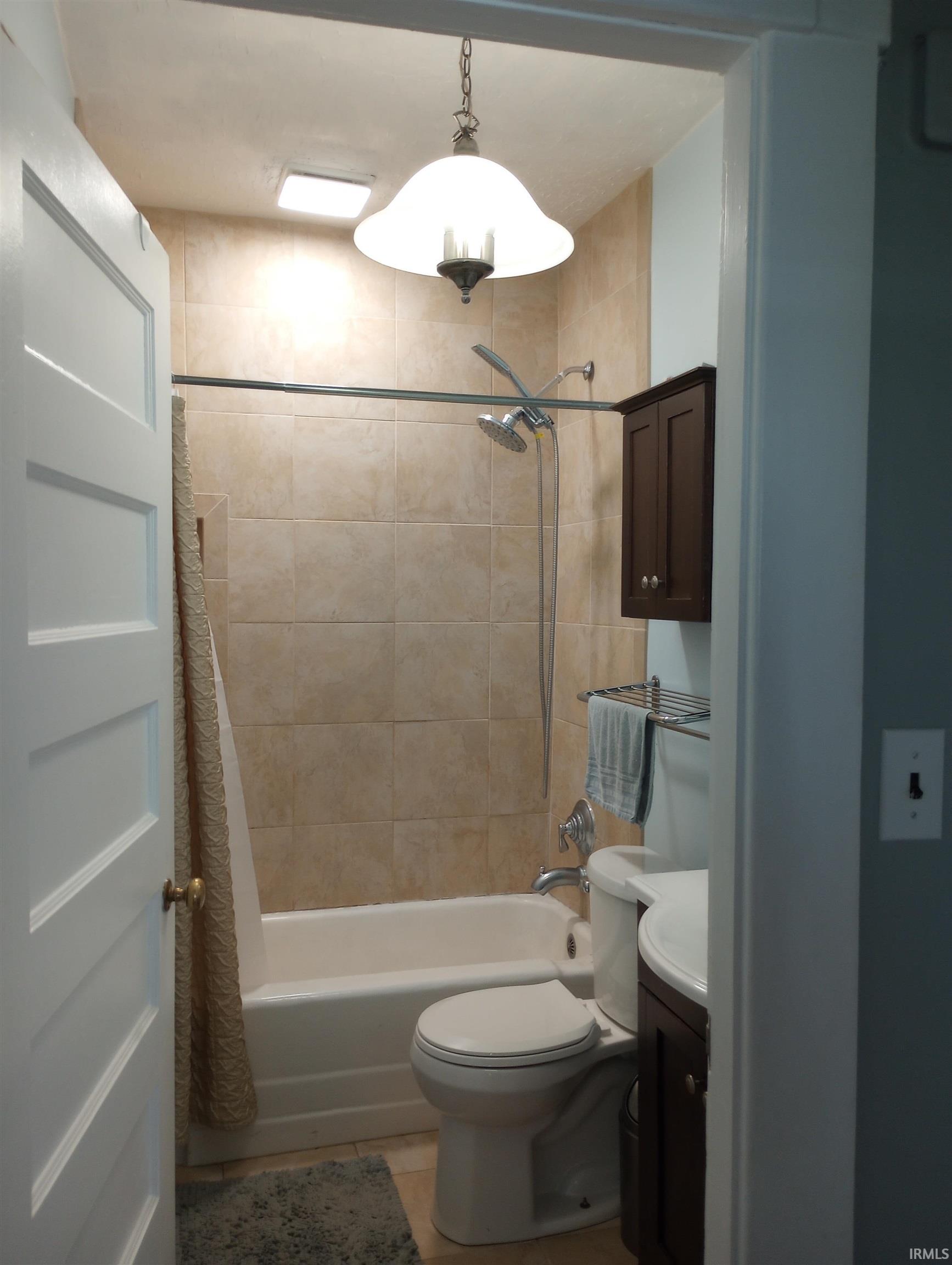 1508 Strand Road Fort Wayne, IN 46808 - Photo 19 of 49 Gallery Image 19