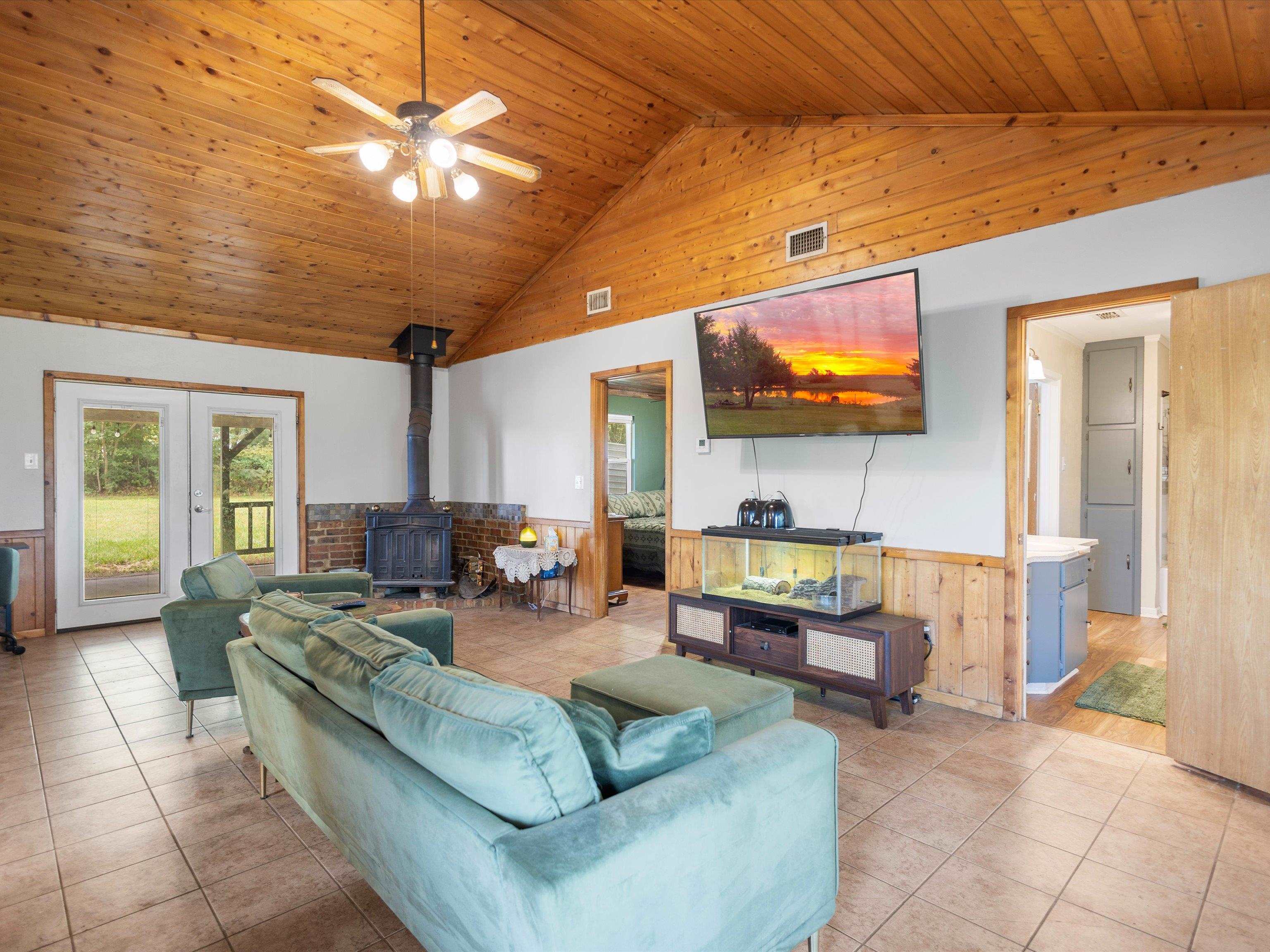 2360 Elk Road Gilmer, TX 75644 - Photo 1 of 38 Gallery Image 1