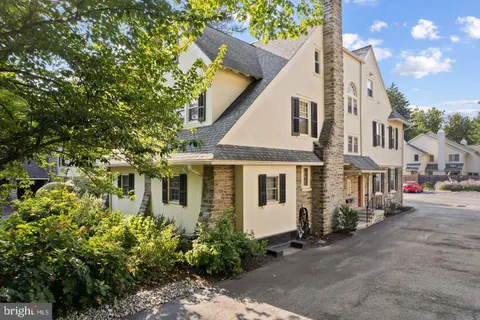 $395,000 | 118 Montrose Avenue, Unit C, Bryn Mawr, PA 19010