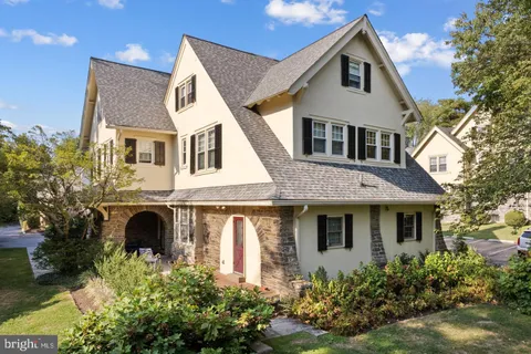 $395,000 | 118 Montrose Avenue, Unit C, Bryn Mawr, PA 19010