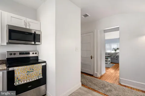 $395,000 | 118 Montrose Avenue, Unit C, Bryn Mawr, PA 19010