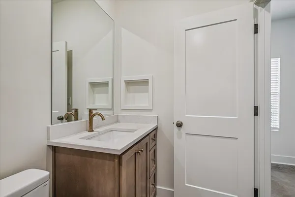 $3,000 | 3556 Carnes Avenue, Memphis, TN 38111
