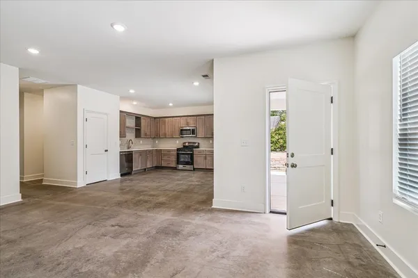 $3,000 | 3556 Carnes Avenue, Memphis, TN 38111