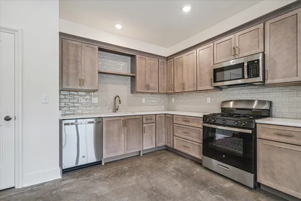 $3,000 | 3556 Carnes Avenue, Memphis, TN 38111