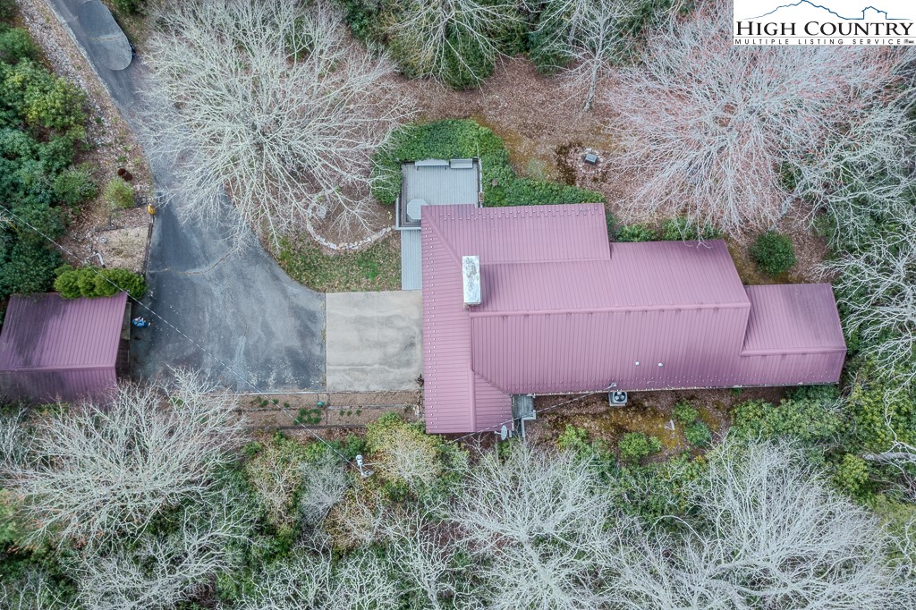80 Avery Co High School Road Newland, NC 28657 - Photo 34 of 36 an aerial view of a house