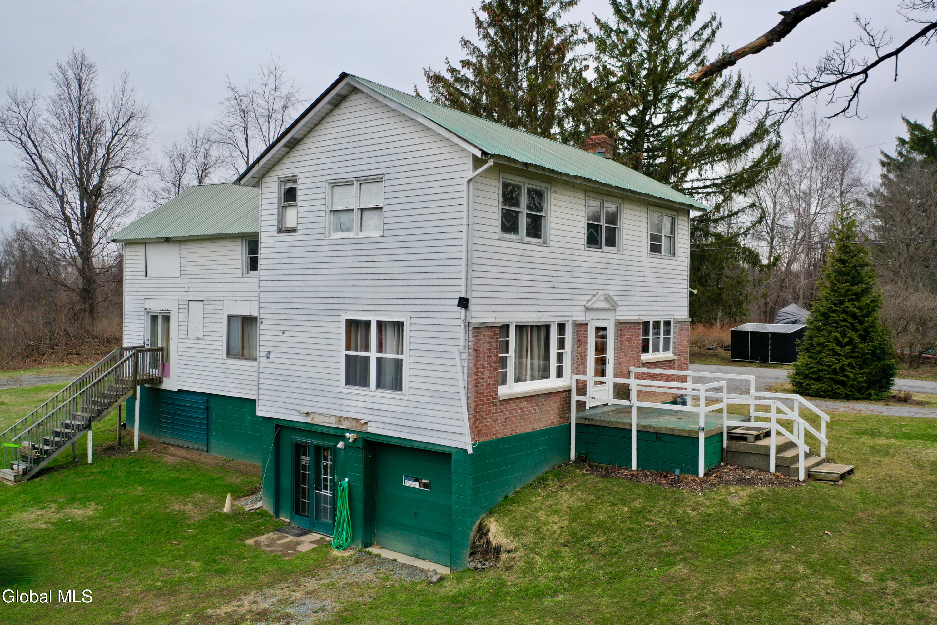 2099 Rowley Road Malta, NY 12020 - Photo 63 of 78 9