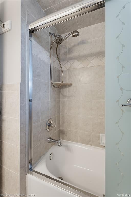 29042 Raleigh Road Farmington Hills, MI 48336 - Photo 22 of 37 Gallery Image 22
