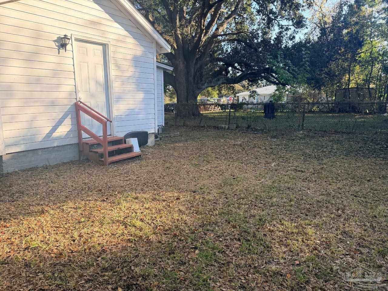 2813 North F Street Pensacola, FL 32501 - Photo 4 of 11