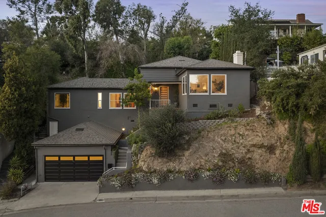 $1,695,000 | 1611 Puebla Drive, Glendale, CA 91207