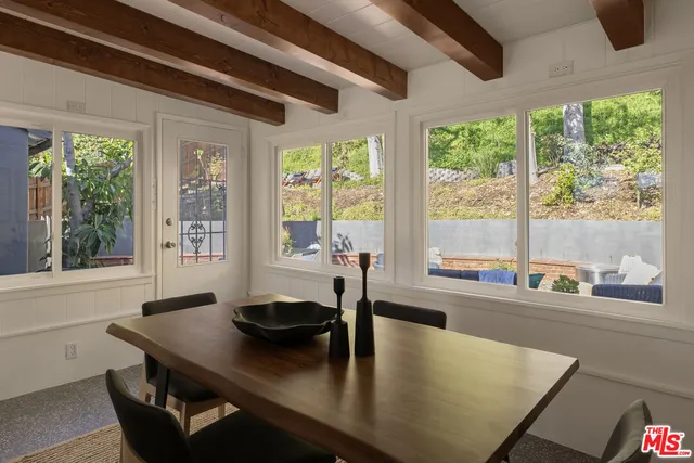 $1,695,000 | 1611 Puebla Drive, Glendale, CA 91207