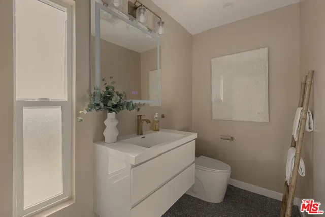 $1,695,000 | 1611 Puebla Drive, Glendale, CA 91207