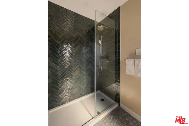 $1,695,000 | 1611 Puebla Drive, Glendale, CA 91207