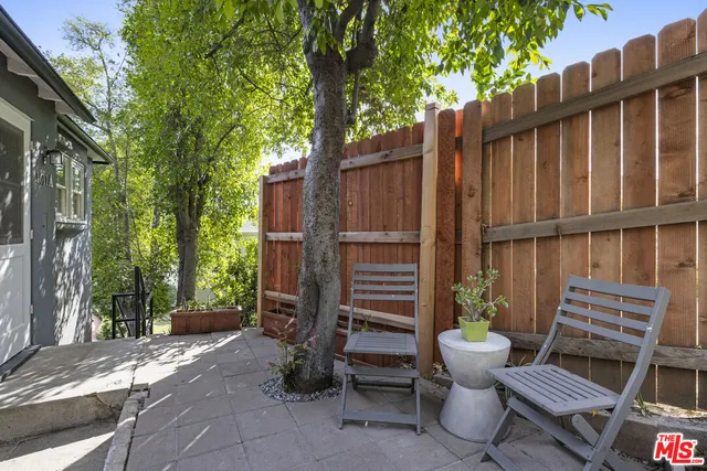 $1,695,000 | 1611 Puebla Drive, Glendale, CA 91207