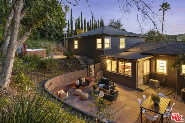 $1,695,000 | 1611 Puebla Drive, Glendale, CA 91207