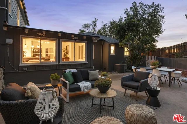 $1,695,000 | 1611 Puebla Drive, Glendale, CA 91207