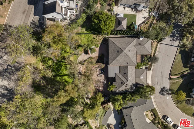 $1,695,000 | 1611 Puebla Drive, Glendale, CA 91207