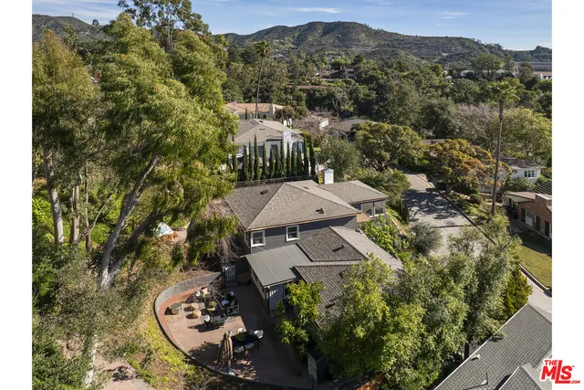 $1,695,000 | 1611 Puebla Drive, Glendale, CA 91207