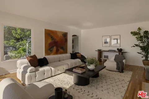 $1,695,000 | 1611 Puebla Drive, Glendale, CA 91207