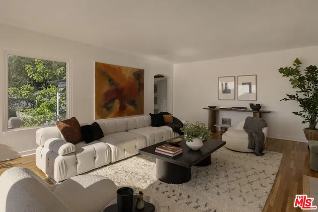 $1,695,000 | 1611 Puebla Drive, Glendale, CA 91207