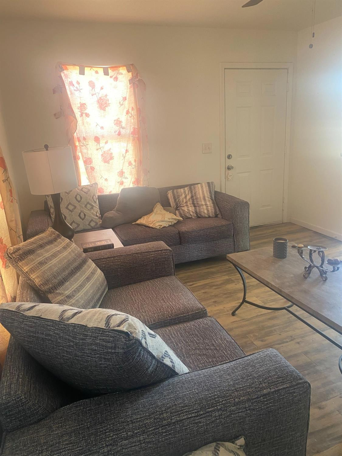 407 43rd Street Lubbock, TX 79404 - Photo 11 of 17 Liiving Area