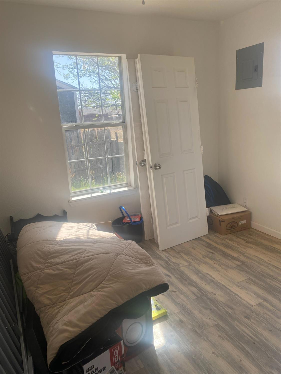 407 43rd Street Lubbock, TX 79404 - Photo 17 of 17 Second bedroom