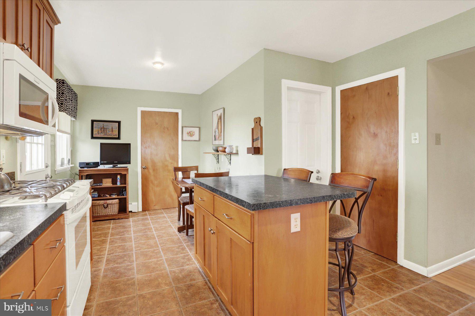1100 Butter Road Dover, PA 17315 - Photo 13 of 44