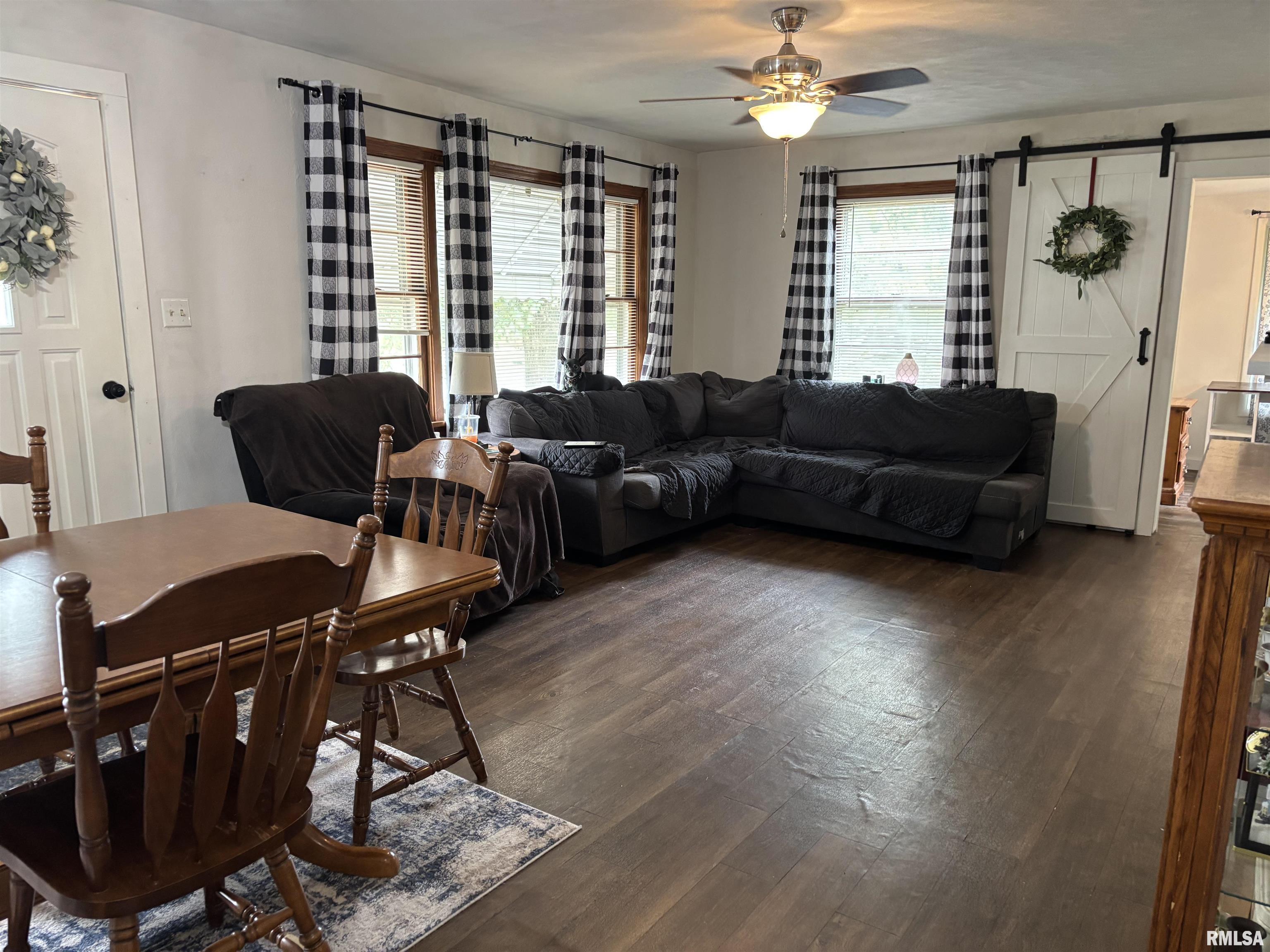 122 Center Street Anna, IL 62906 - Photo 13 of 49