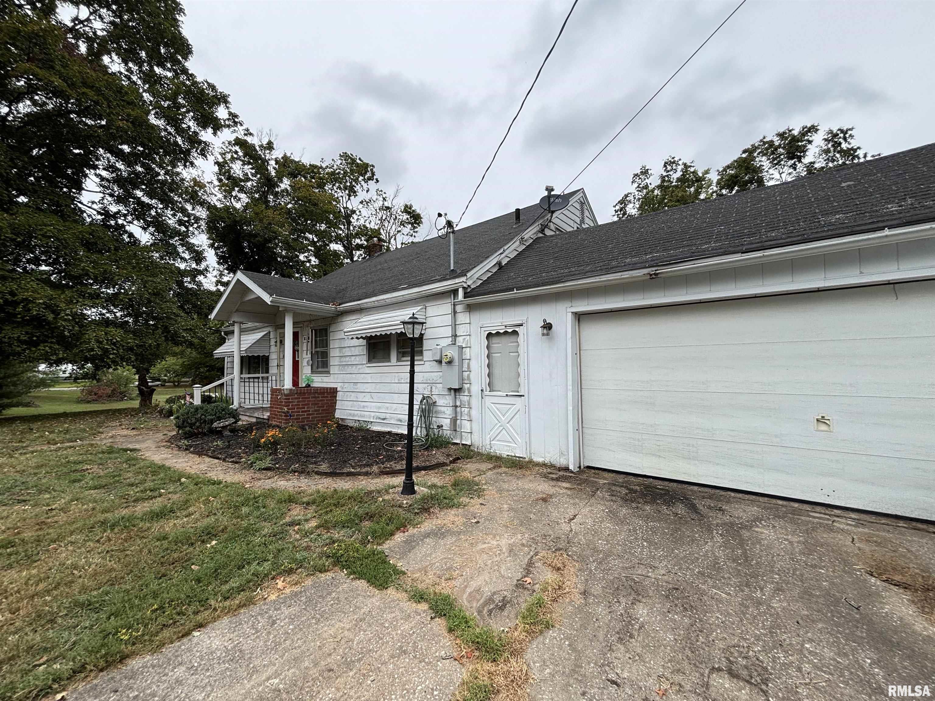 122 Center Street Anna, IL 62906 - Photo 2 of 49