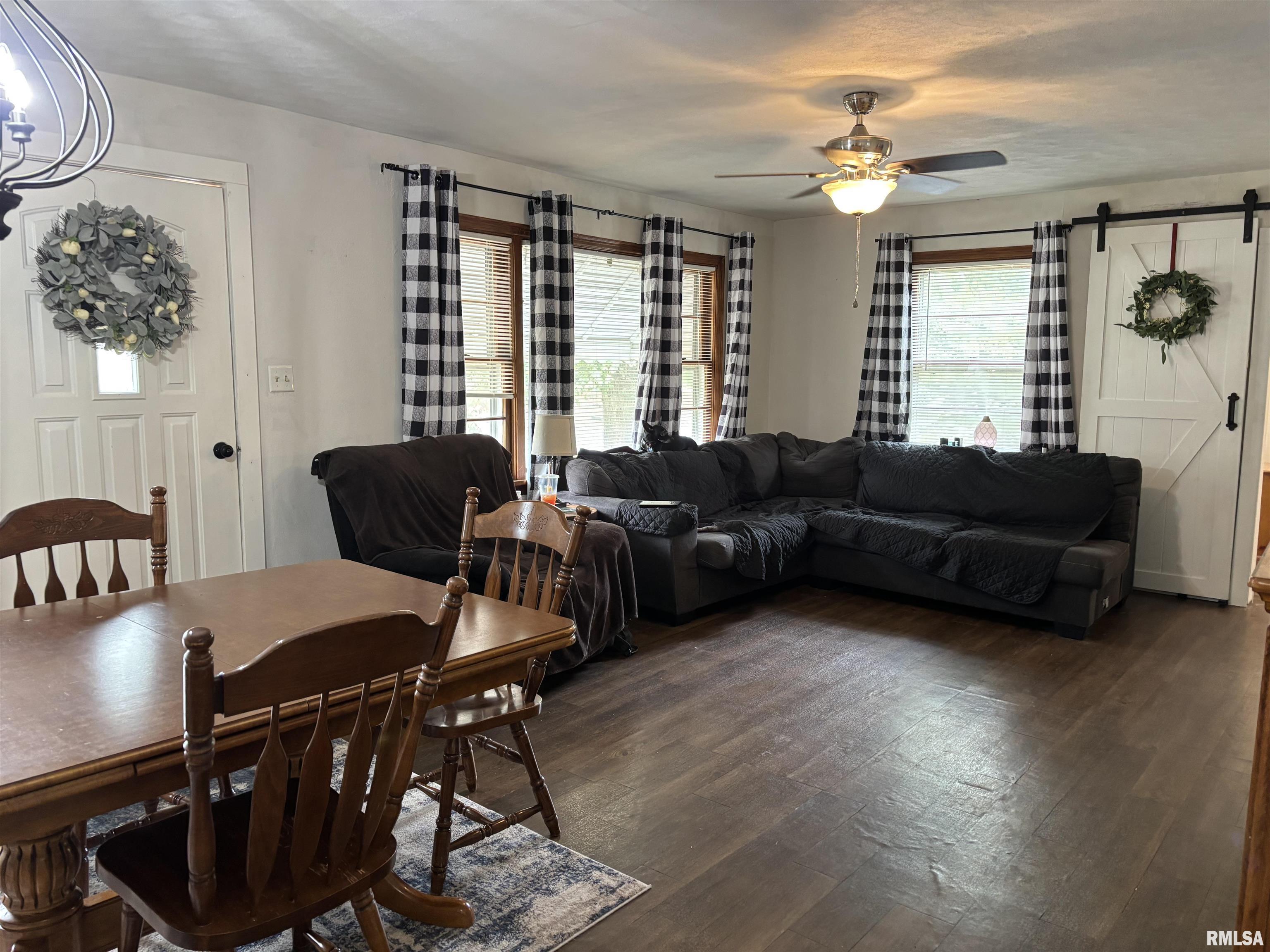 122 Center Street Anna, IL 62906 - Photo 10 of 49