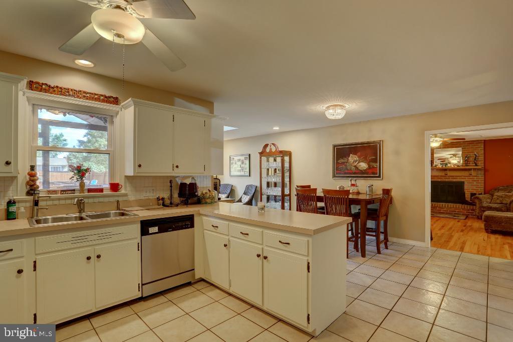 30 Pinewood Avenue Lititz, PA 17543 - Photo 23 of 73