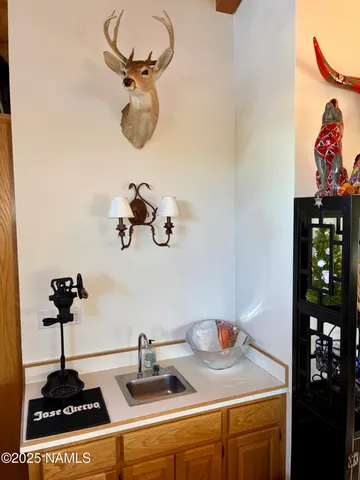 $719,999 | 2761 Apollo Circle, Overgaard, AZ 85933