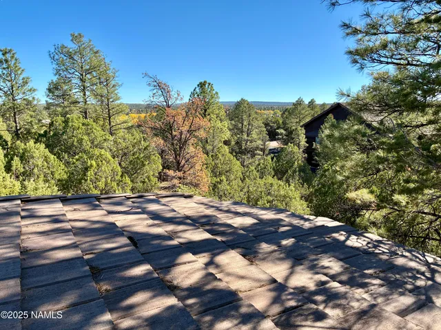 $719,999 | 2761 Apollo Circle, Overgaard, AZ 85933