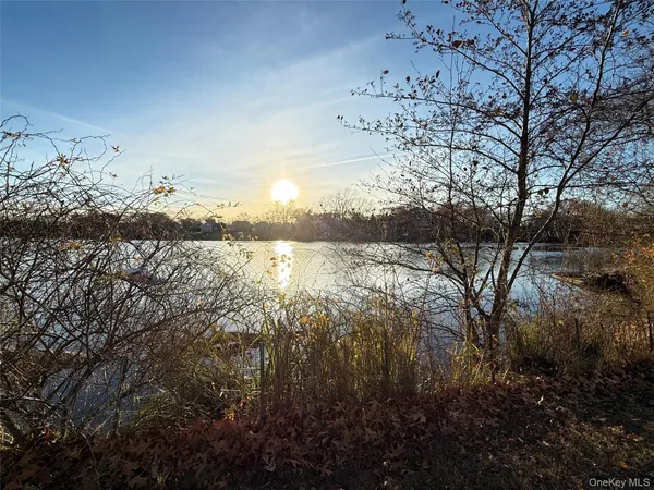 $649,000 | 50 West Lake Drive, Patchogue, NY 11772