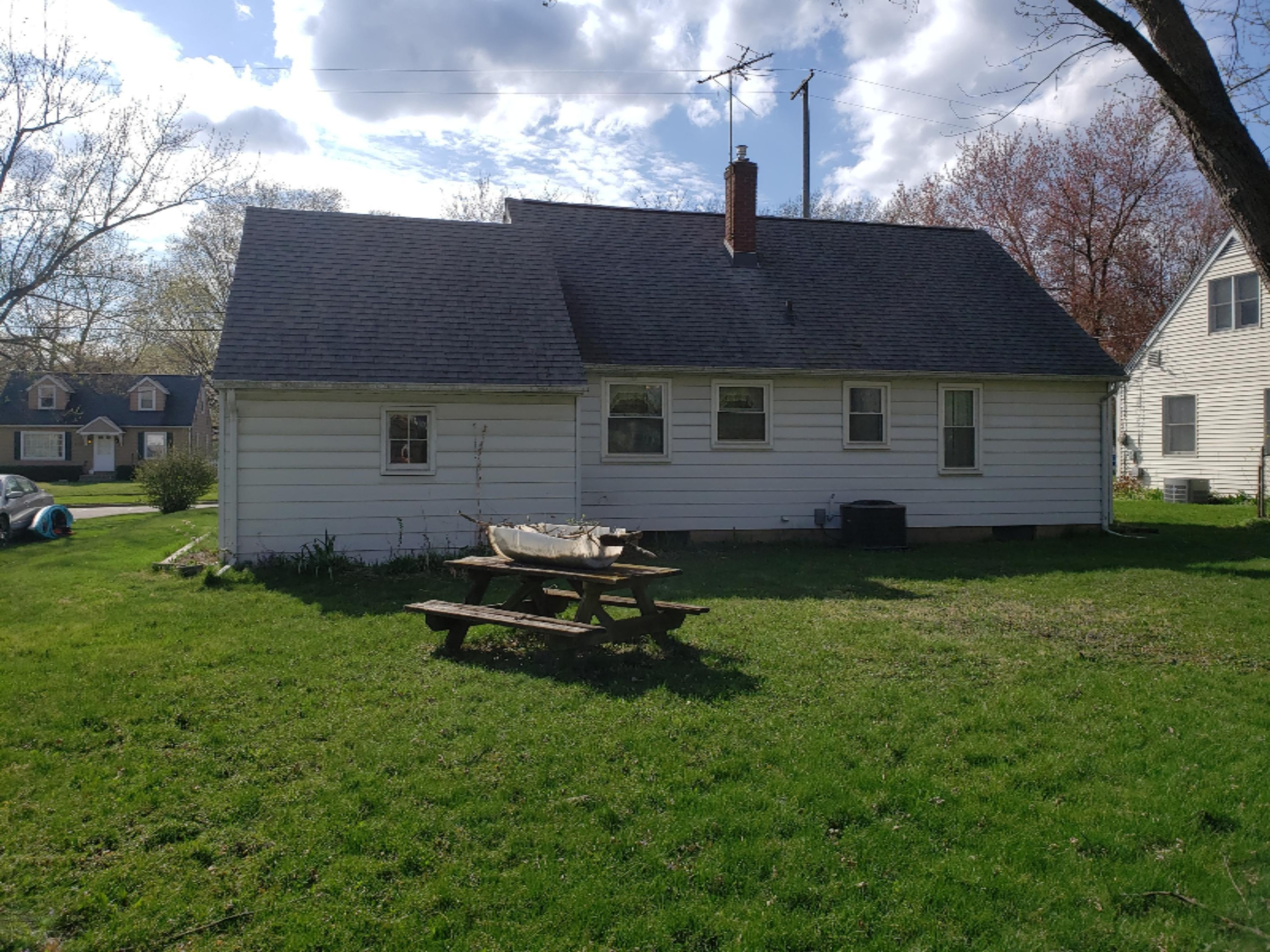 3216 Random Road Kalamazoo, MI 49004 - Photo 2 of 11 20210409_165729