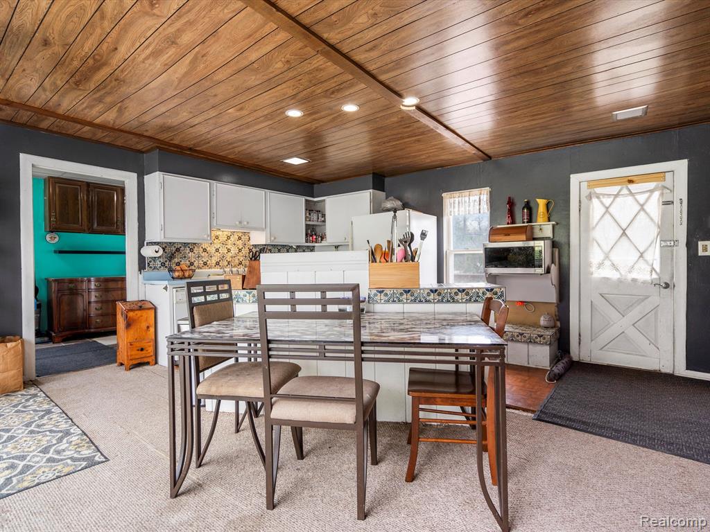 758 West Glass Road Ortonville, MI 48462 - Photo 9 of 31 Gallery Image 9