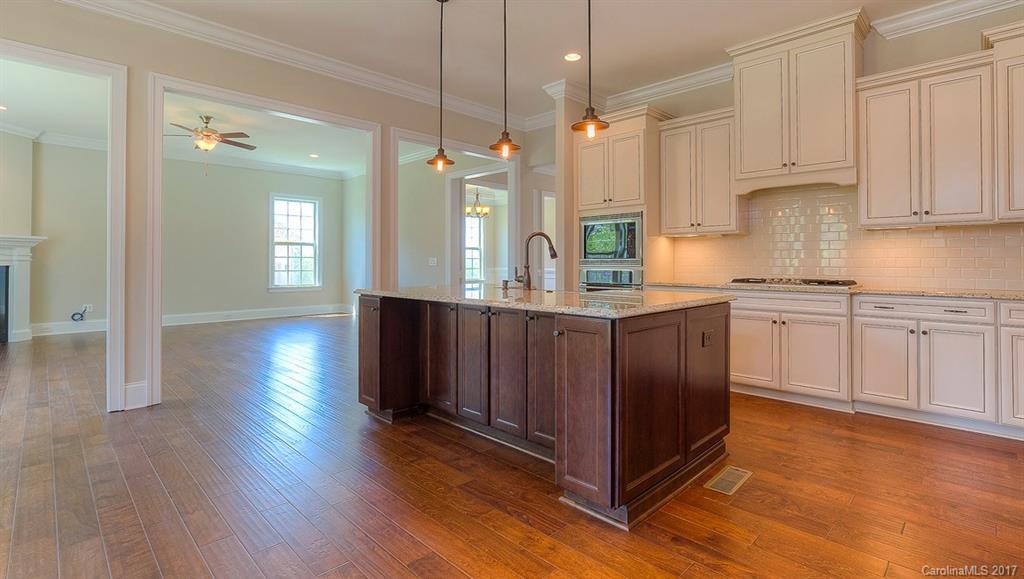 658 Zinnia Way, Unit 755 Tega Cay, SC 29708 - Photo 8 of 24