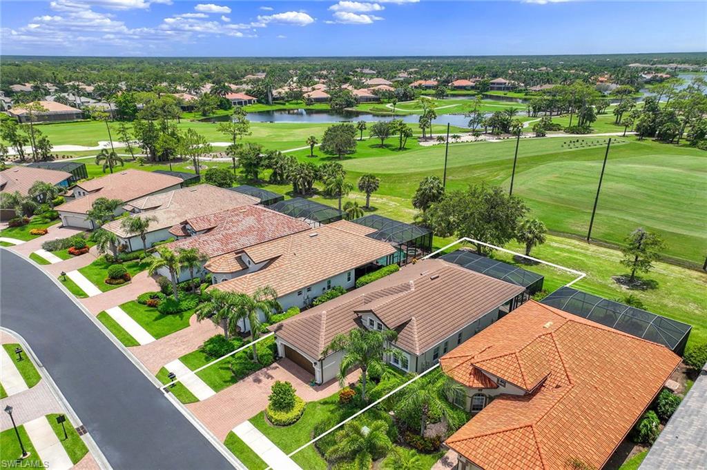 7828 Valencia Court Naples, FL 34113 - Photo 4 of 46