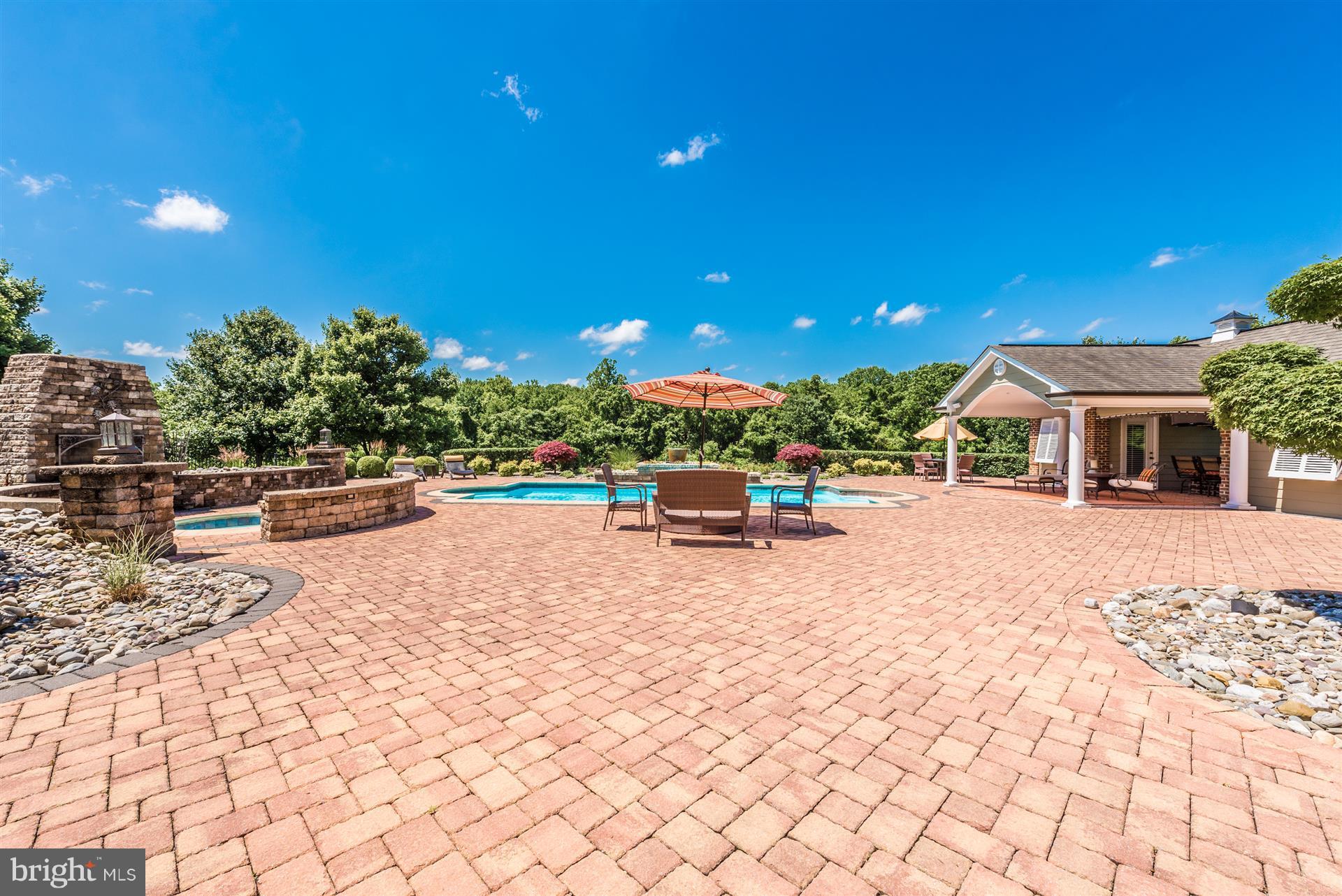 2008 Dixon Road Frederick, MD 21704 - Photo 5 of 30 Exterior (Rear)