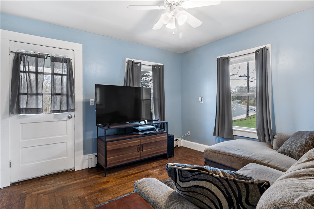 147 Church Street Westerly, RI 02808 - Photo 12 of 24