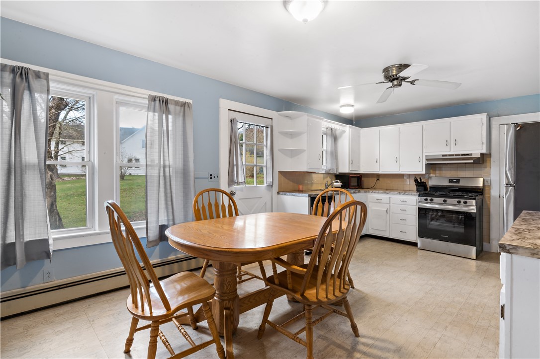 147 Church Street Westerly, RI 02808 - Photo 10 of 24