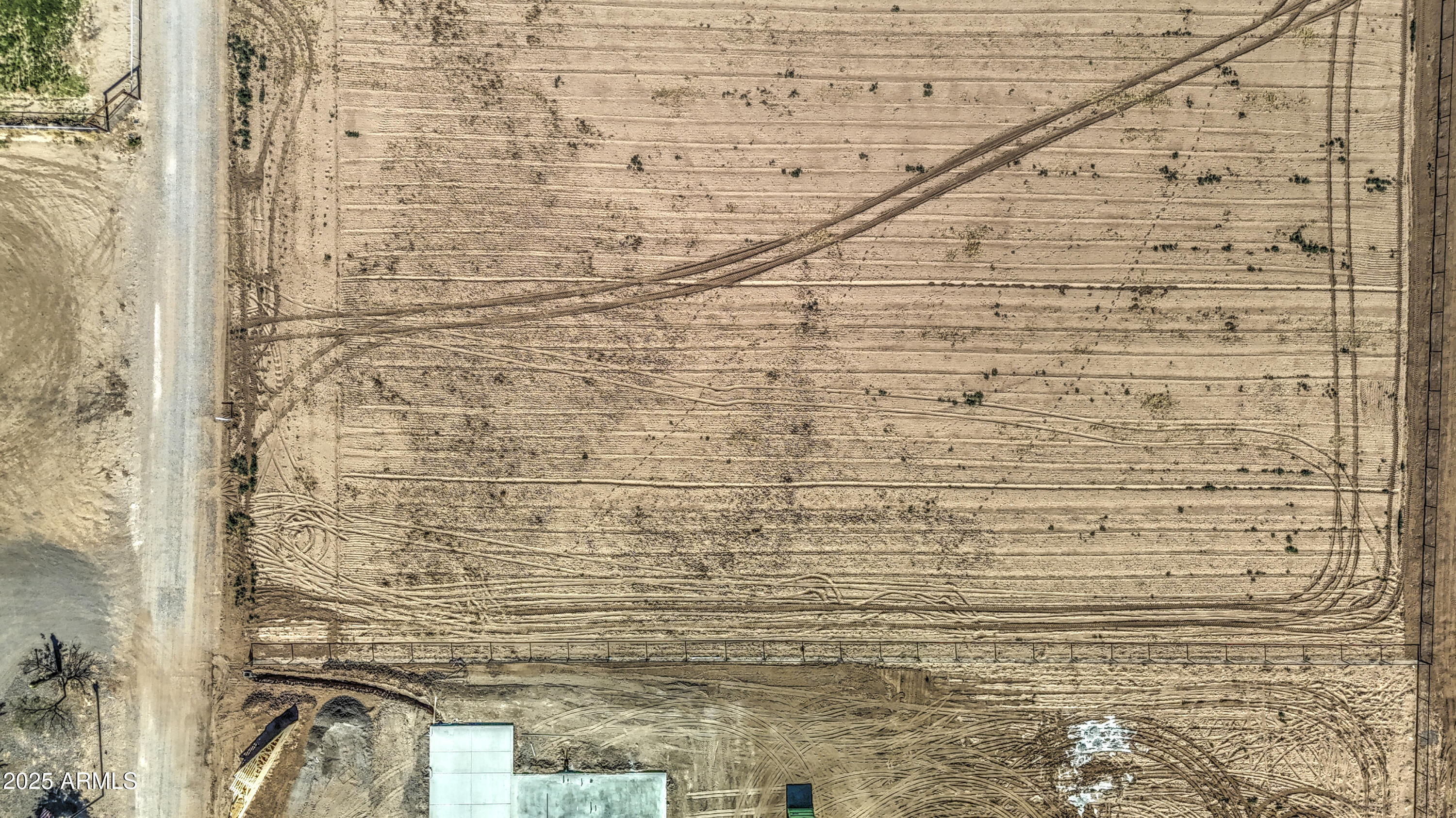 Lot 1 North Clemans Road, Unit 1B Coolidge, AZ 85128 - Photo 38 of 40 a bathroom with a shower