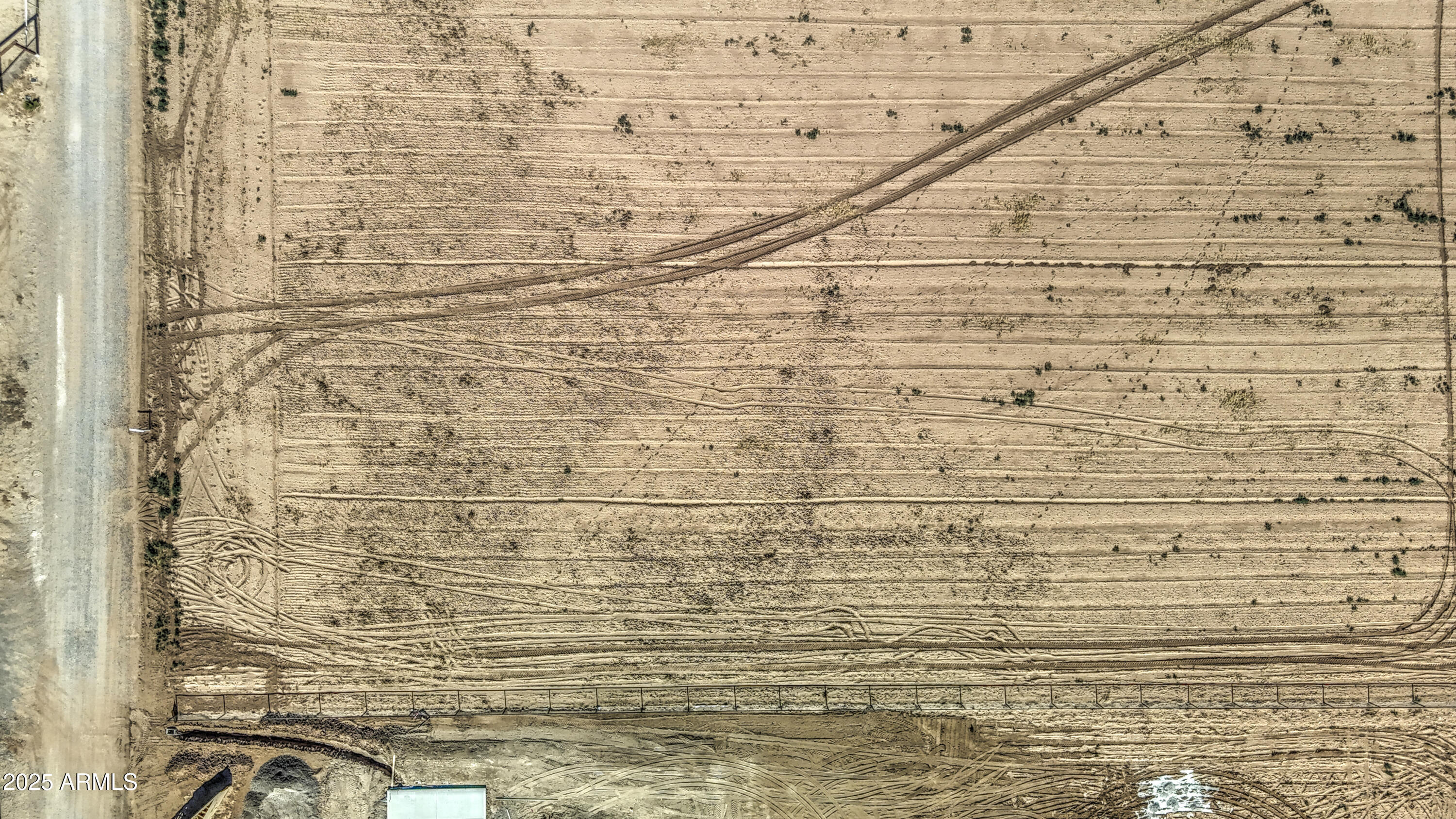 Lot 1 North Clemans Road, Unit 1B Coolidge, AZ 85128 - Photo 39 of 40 a bathroom with a shower