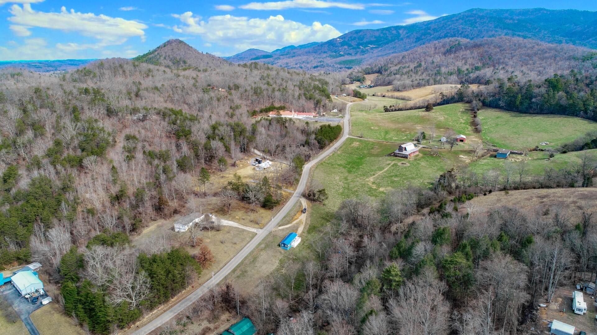 2550 Dark Hollow Road Cosby, TN 37722 - Photo 26 of 38 21.5