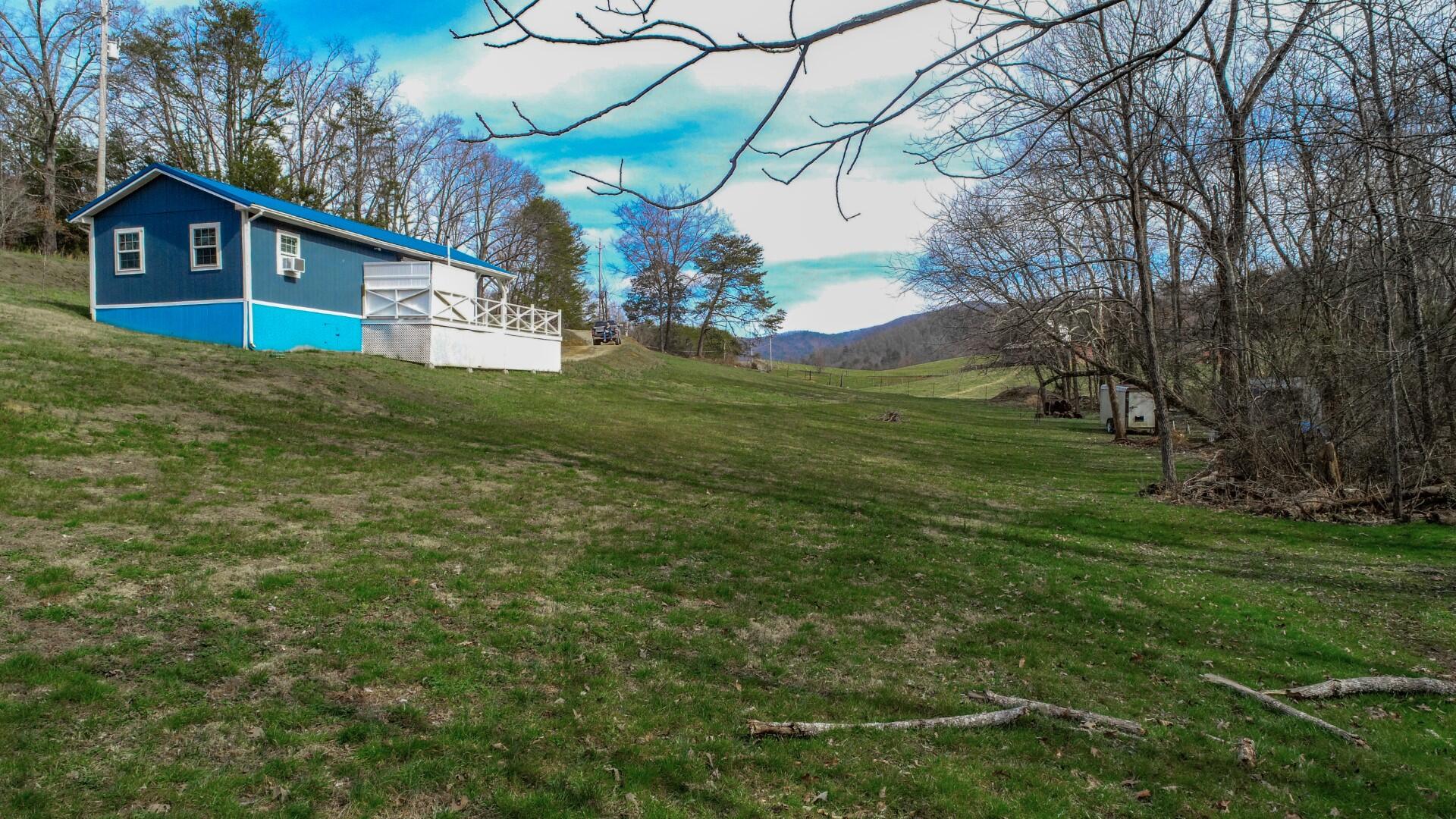 2550 Dark Hollow Road Cosby, TN 37722 - Photo 33 of 38 24