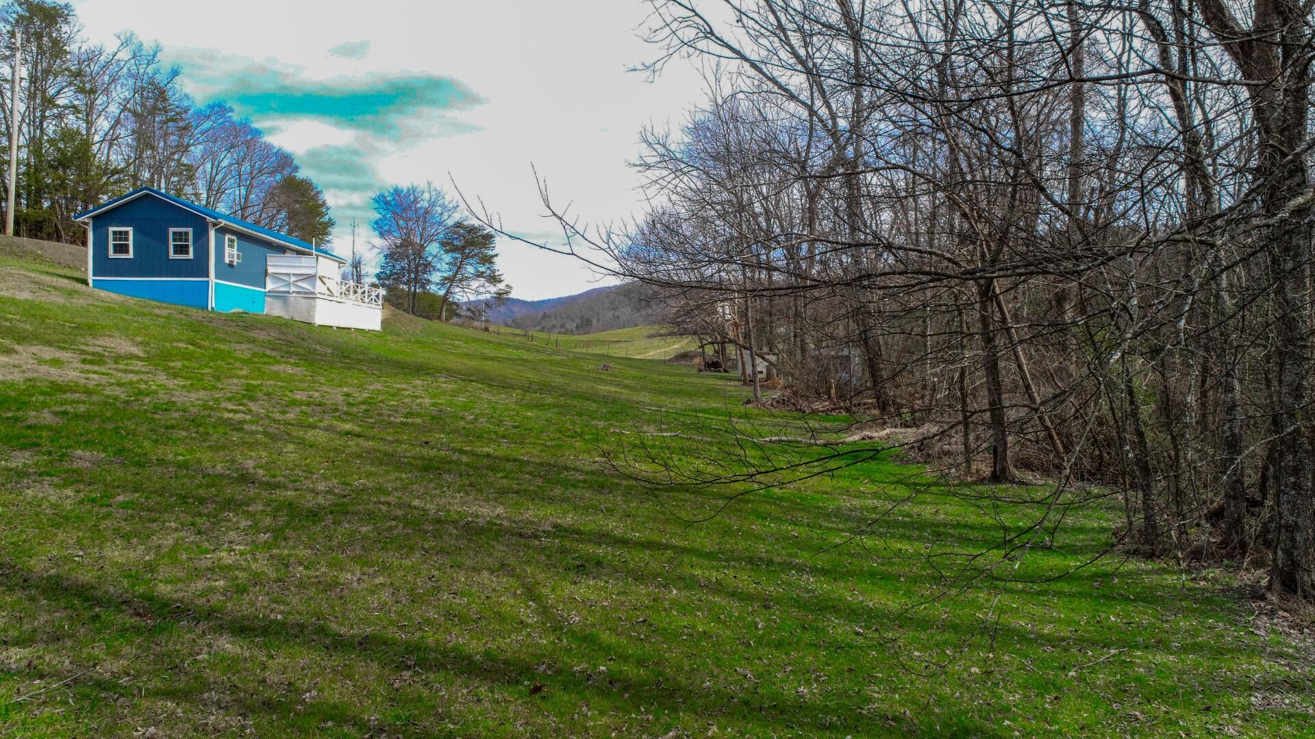 2550 Dark Hollow Road Cosby, TN 37722 - Photo 34 of 38 25
