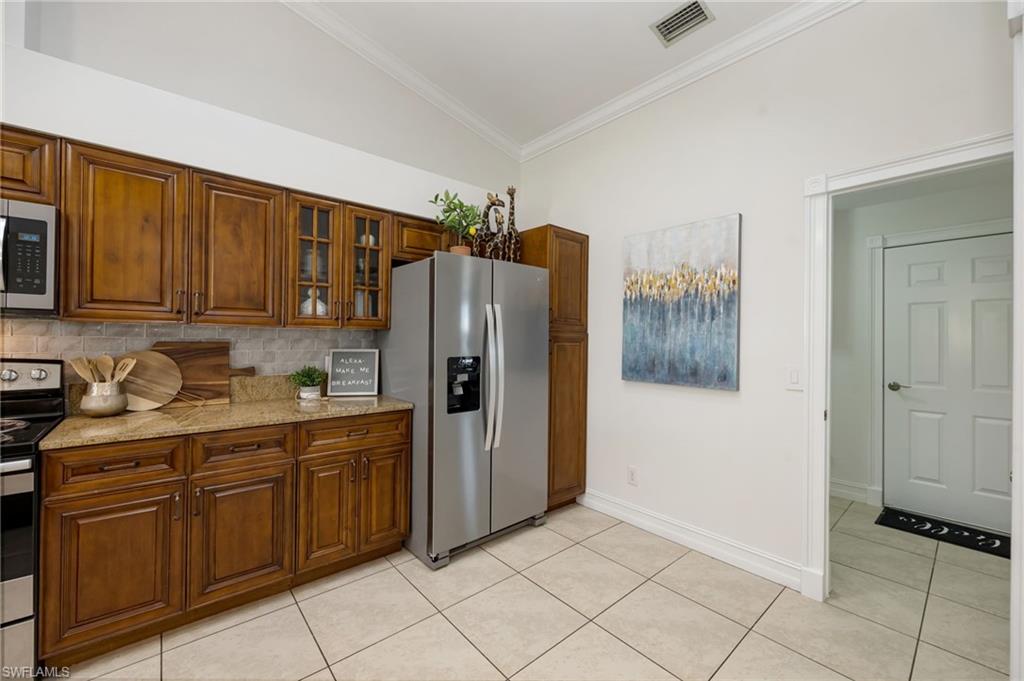 113 Quail Hollow Court, Unit 1460 Naples, FL 34113 - Photo 11 of 24